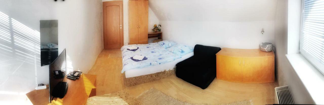 Rekreacny Dom Sablatura Villa Bölényfalu Kültér fotó
